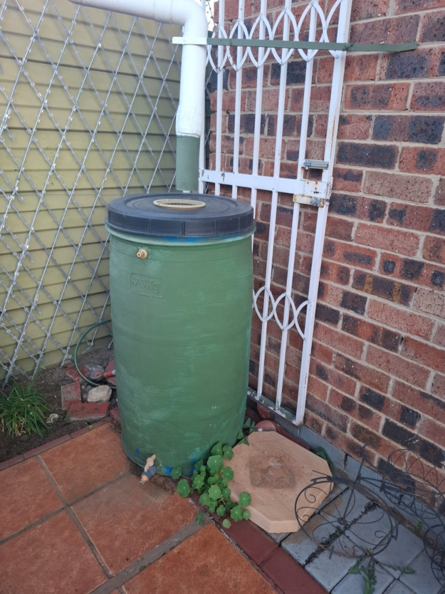2 Bedroom Property for Sale in Pellissier Free State